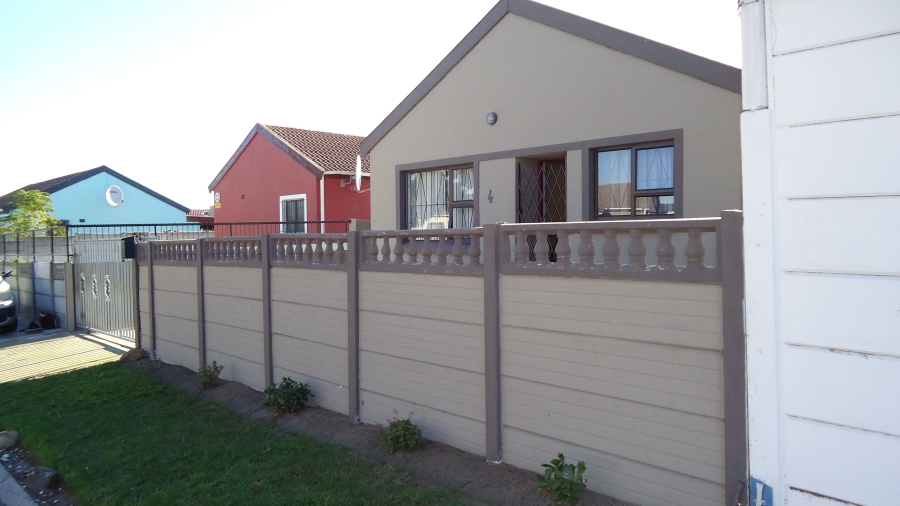 2 Bedroom Property for Sale in Silversands Western Cape